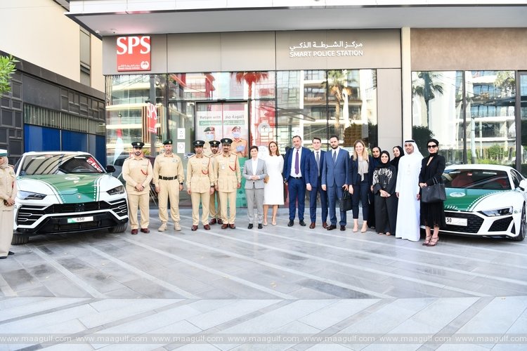Serbia PM visits Dubai Police Smart Police Station (SPS) at City Walk